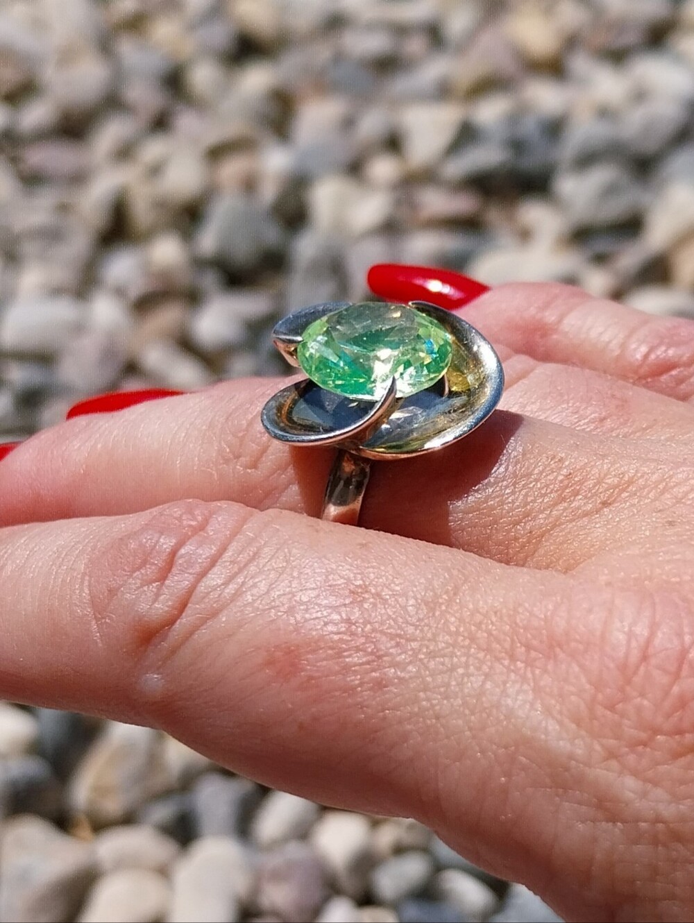 Vintage Sterling Silver Taxco Green Crystal Flower Ring - Picture 12 of 12